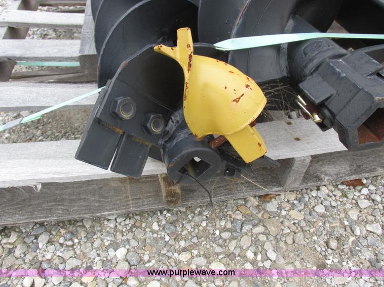 image for item Z9640 Lowe 750 CLH skid steer auger attachment