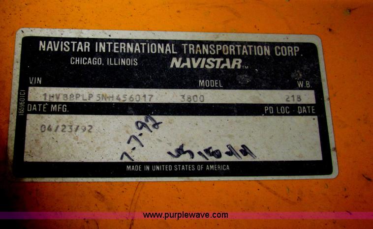 image for item AJ9463 1992 International 3800 school bus