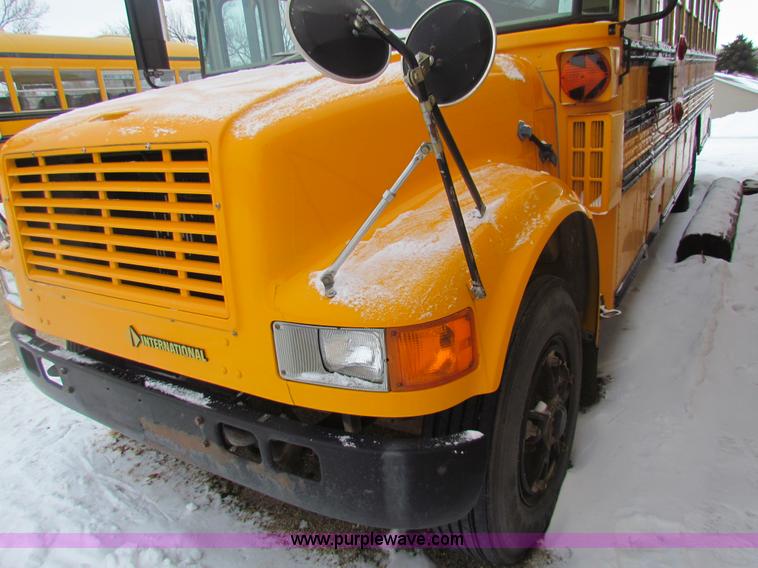 image for item AJ9463 1992 International 3800 school bus
