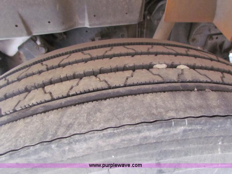 image for item AJ9463 1992 International 3800 school bus