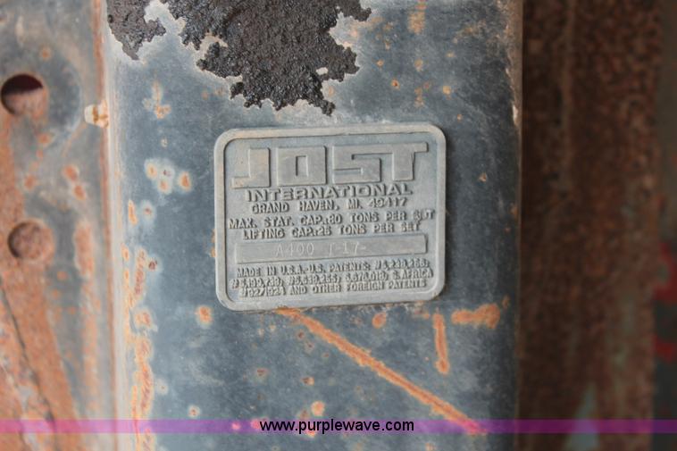 image for item AK9628 1976 Fruehauf triple axle step deck trailer