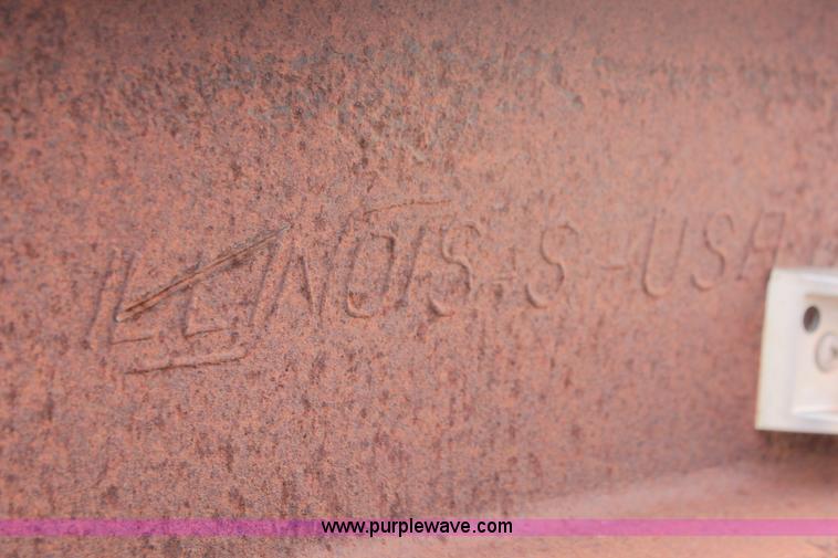 image for item AK9628 1976 Fruehauf triple axle step deck trailer