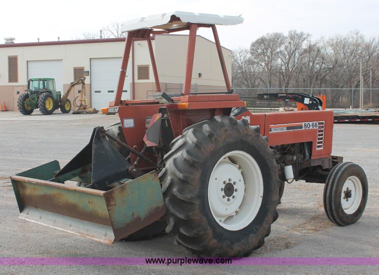 image for item AK9636 1989 Hesston 80-66 tractor