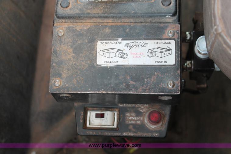 image for item AK9640 1997 International 4900 dump truck