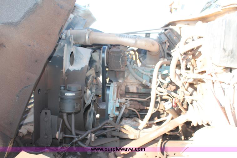 image for item AK9640 1997 International 4900 dump truck