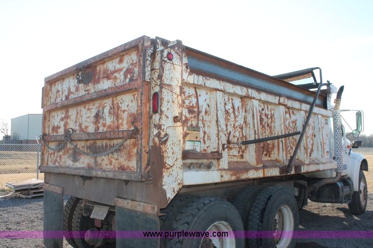 image for item AK9640 1997 International 4900 dump truck