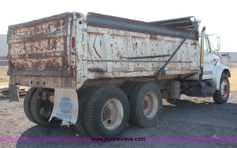 image for item AK9641 2000 International 4900 dump truck