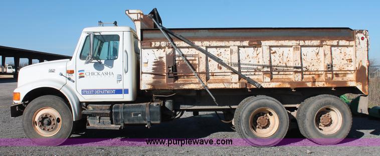 image for item AK9641 2000 International 4900 dump truck