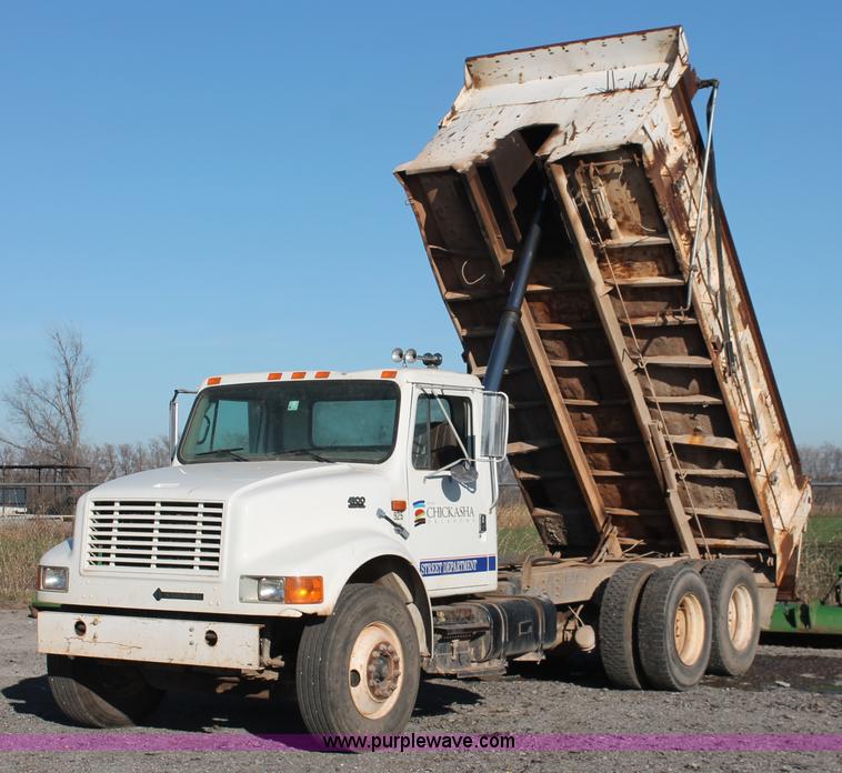 image for item AK9641 2000 International 4900 dump truck