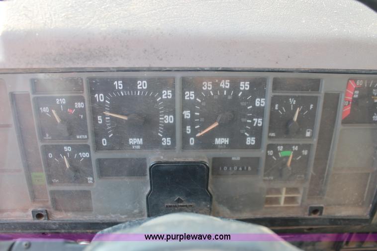 image for item AK9641 2000 International 4900 dump truck