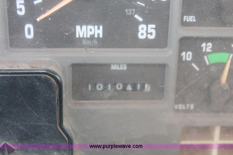 image for item AK9641 2000 International 4900 dump truck