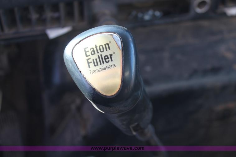 image for item AK9641 2000 International 4900 dump truck