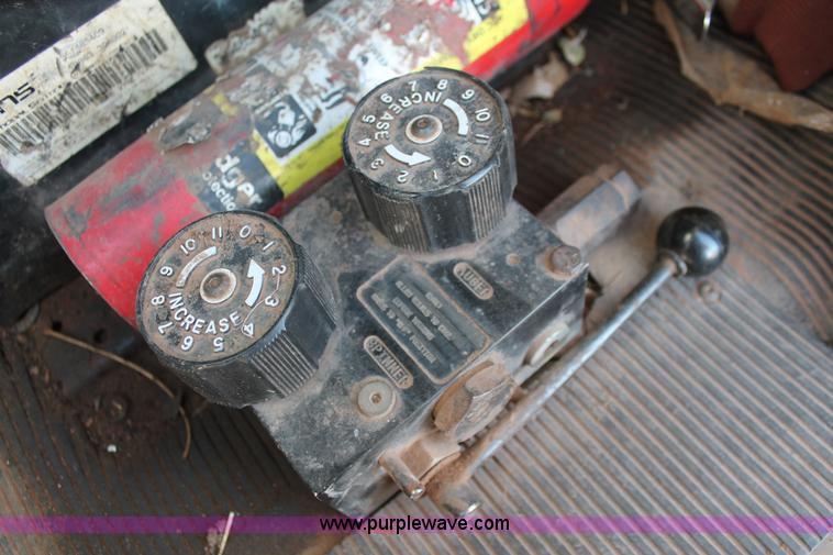 image for item AK9641 2000 International 4900 dump truck