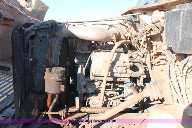 image for item AK9641 2000 International 4900 dump truck