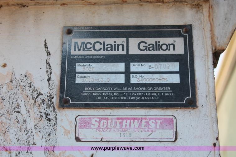 image for item AK9641 2000 International 4900 dump truck