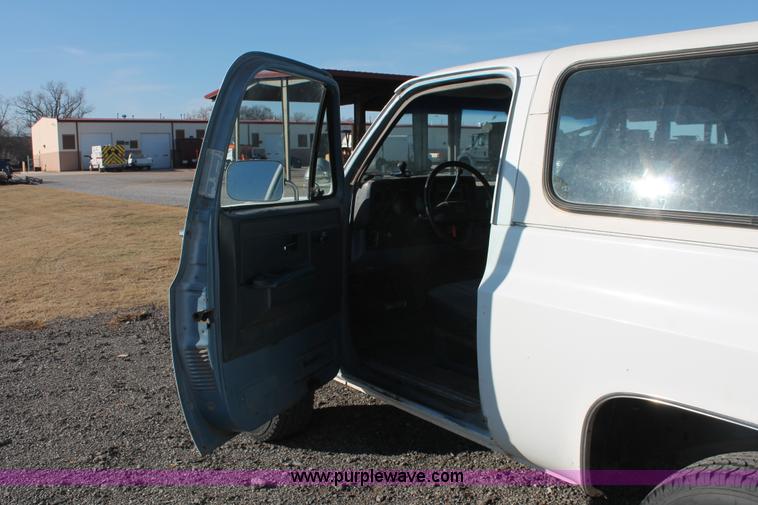 image for item AK9642 1987 Chevrolet K5 SUV