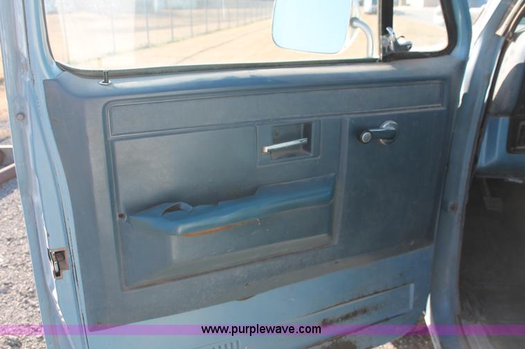 image for item AK9642 1987 Chevrolet K5 SUV