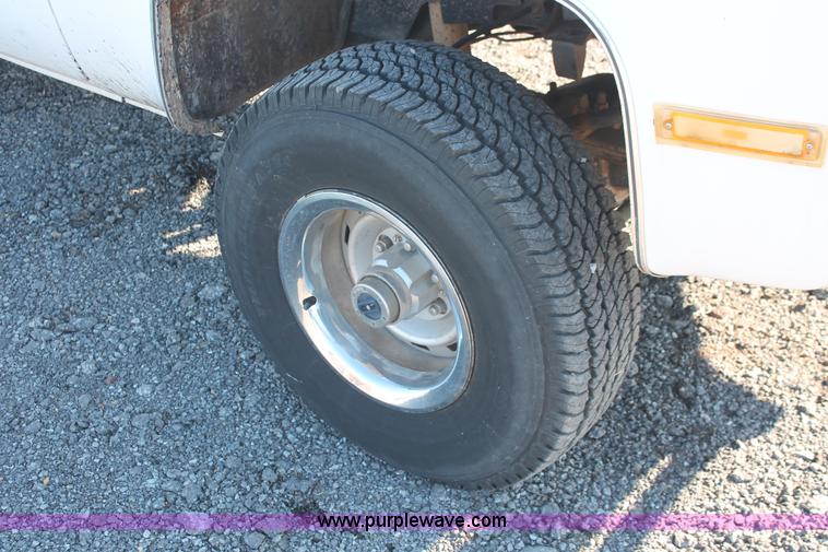 image for item AK9642 1987 Chevrolet K5 SUV