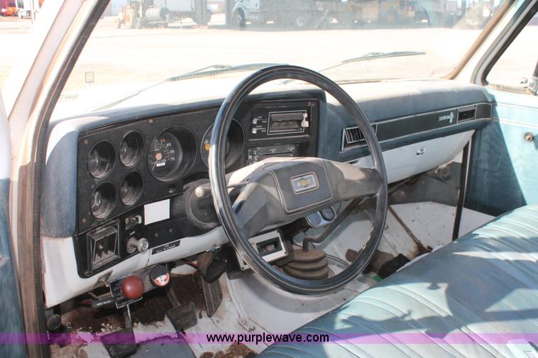 image for item AK9646 1982 Chevrolet C30 bucket truck