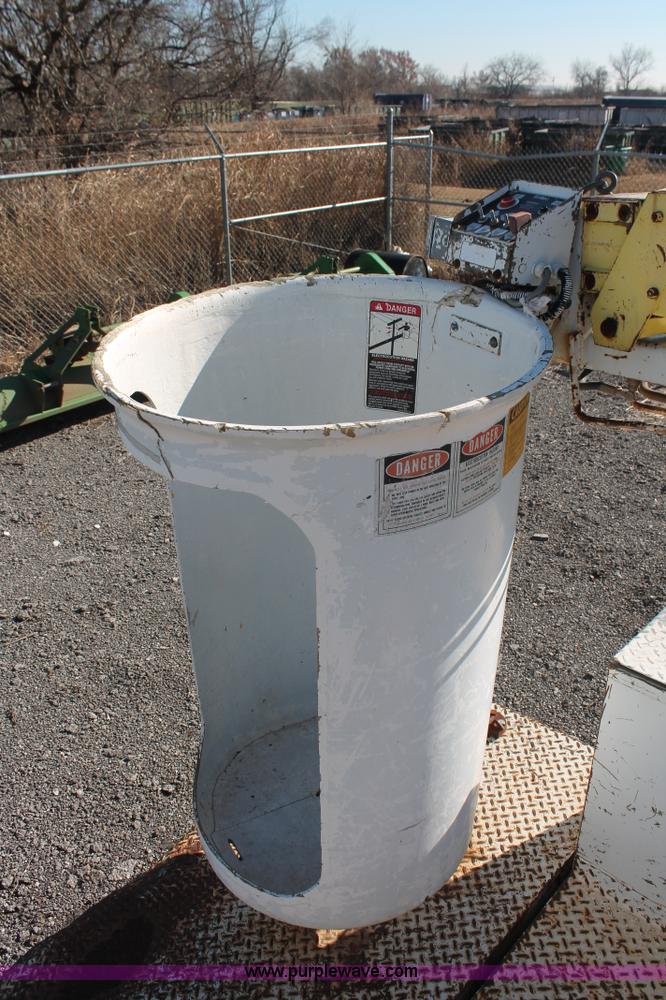 image for item AK9646 1982 Chevrolet C30 bucket truck