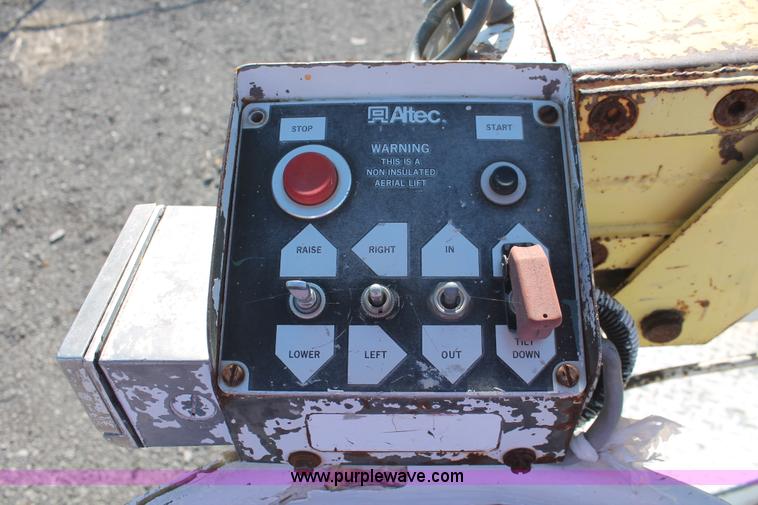 image for item AK9646 1982 Chevrolet C30 bucket truck