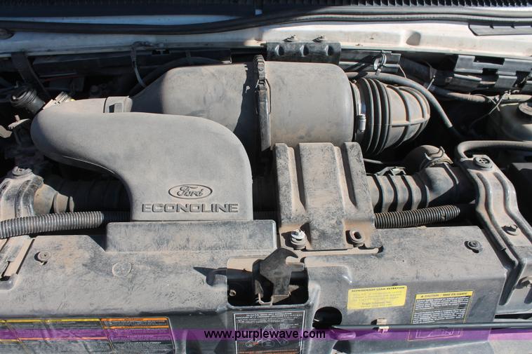 image for item AK9647 1999 Ford Econoline E350 bus