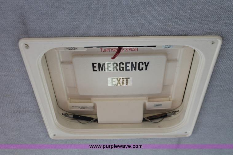 image for item AK9647 1999 Ford Econoline E350 bus