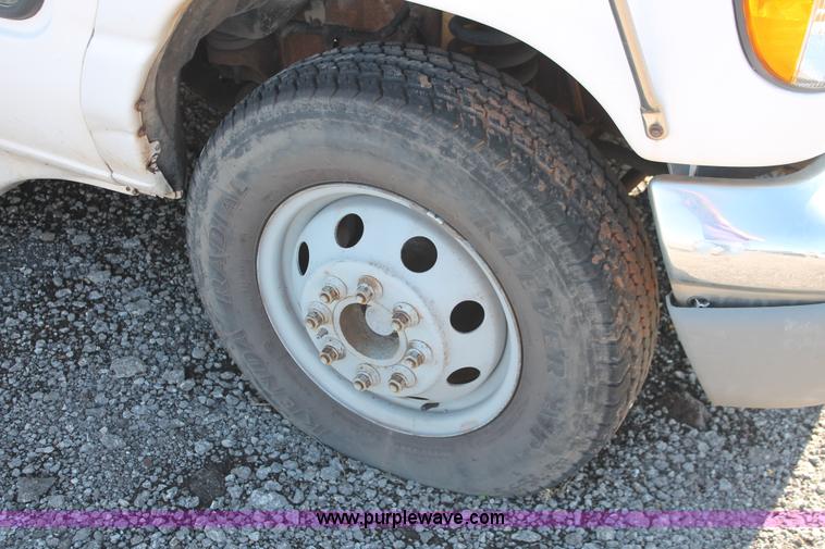 image for item AK9647 1999 Ford Econoline E350 bus