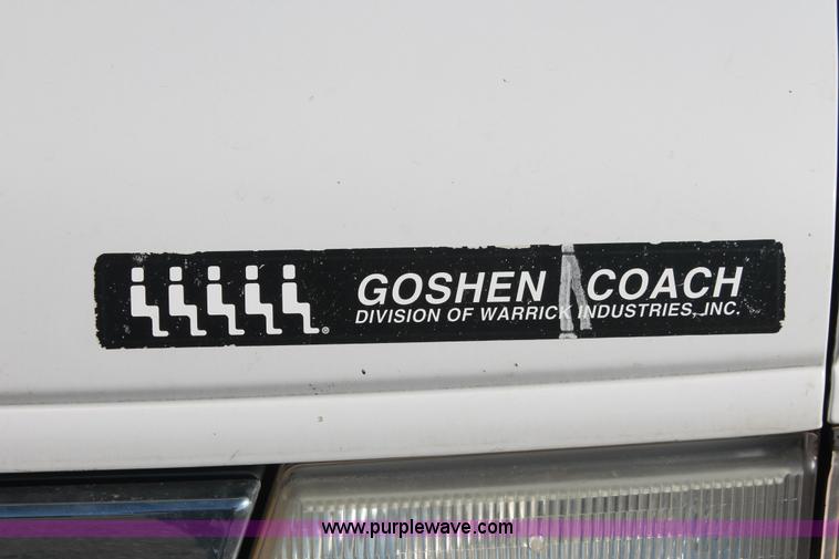 image for item AK9647 1999 Ford Econoline E350 bus