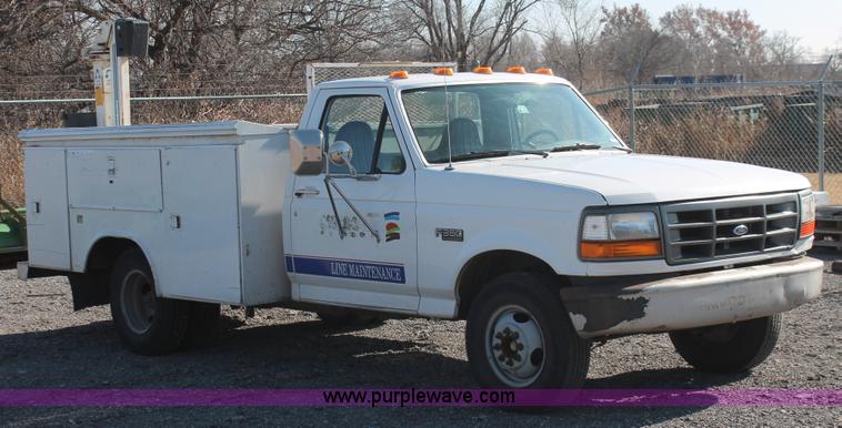 image for item AK9649 1997 Ford F350 XL utility truck