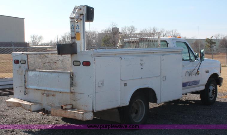 image for item AK9649 1997 Ford F350 XL utility truck