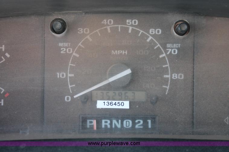 image for item AK9649 1997 Ford F350 XL utility truck