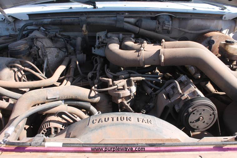 image for item AK9649 1997 Ford F350 XL utility truck