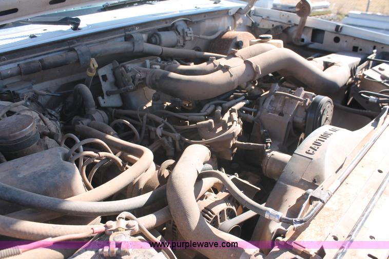 image for item AK9649 1997 Ford F350 XL utility truck