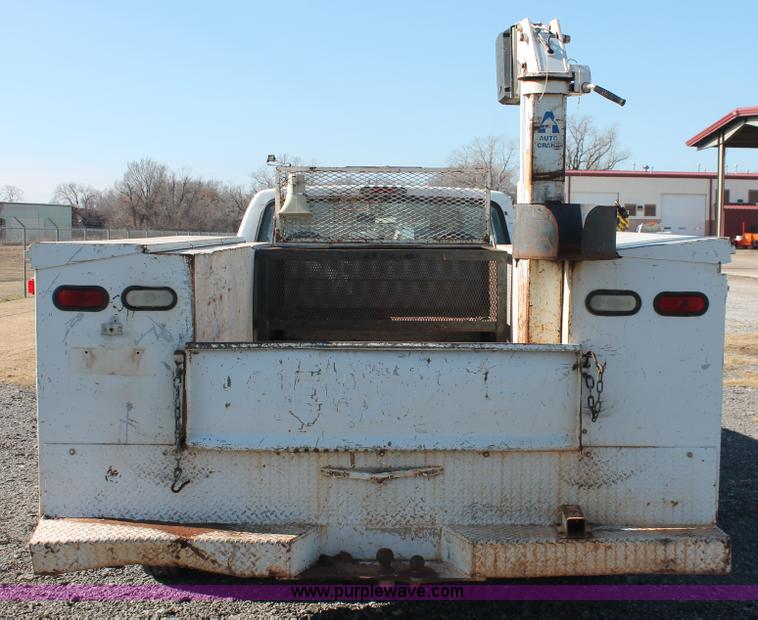 image for item AK9649 1997 Ford F350 XL utility truck