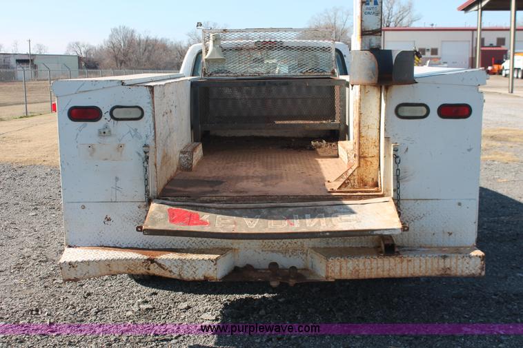 image for item AK9649 1997 Ford F350 XL utility truck