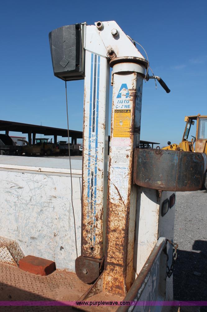 image for item AK9649 1997 Ford F350 XL utility truck