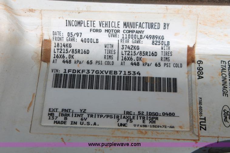 image for item AK9649 1997 Ford F350 XL utility truck