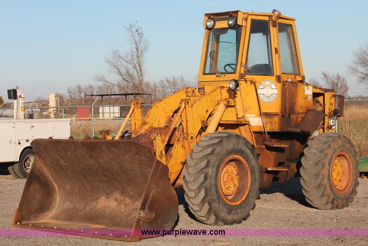 image for item AK9650 1974 Caterpillar 930 wheel loader