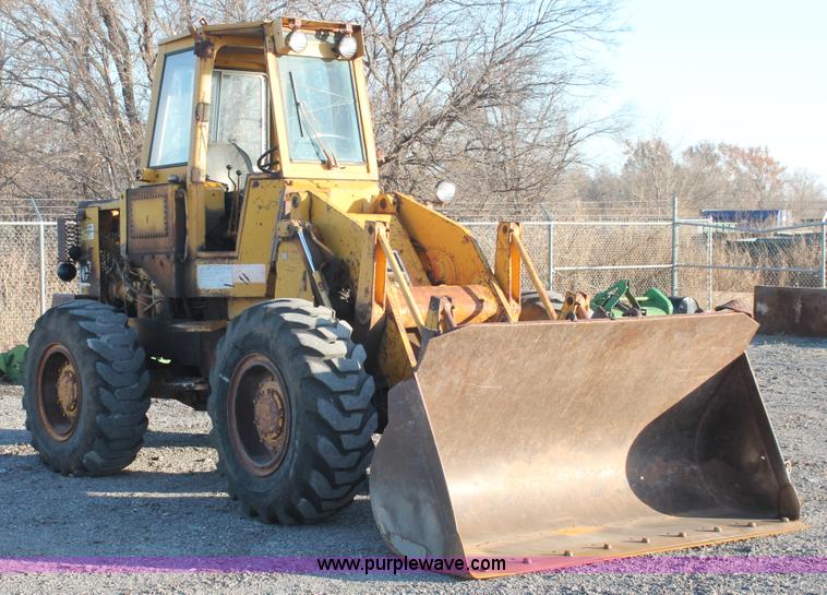 image for item AK9650 1974 Caterpillar 930 wheel loader