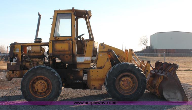 image for item AK9650 1974 Caterpillar 930 wheel loader