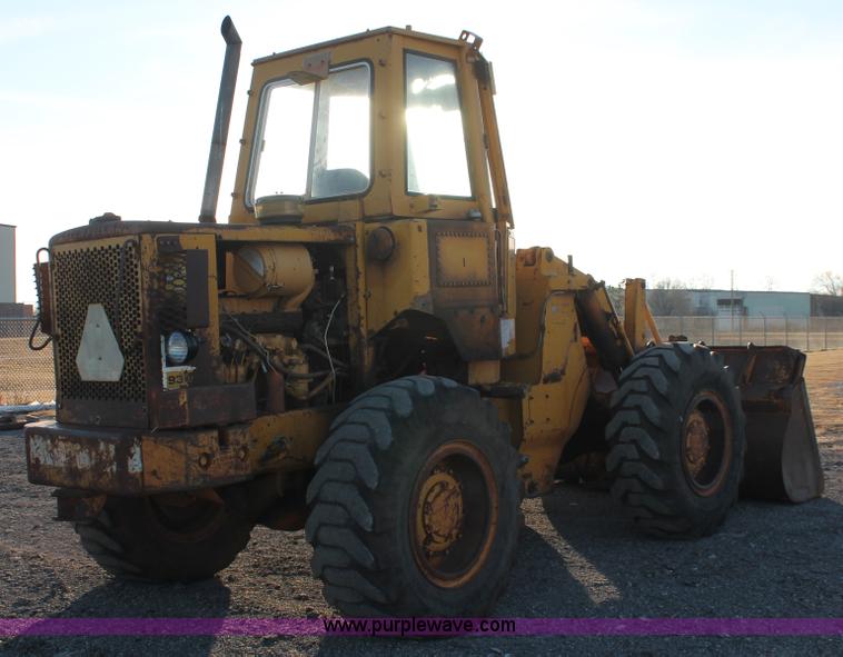 image for item AK9650 1974 Caterpillar 930 wheel loader