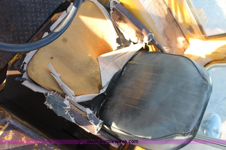 image for item AK9650 1974 Caterpillar 930 wheel loader