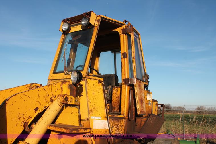 image for item AK9650 1974 Caterpillar 930 wheel loader