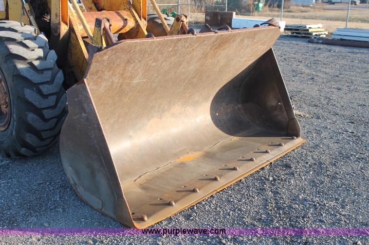 image for item AK9650 1974 Caterpillar 930 wheel loader