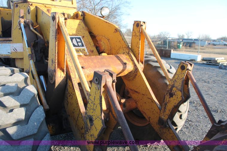 image for item AK9650 1974 Caterpillar 930 wheel loader
