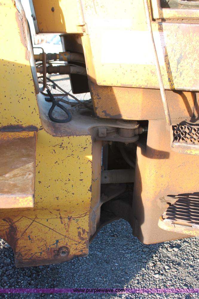 image for item AK9650 1974 Caterpillar 930 wheel loader