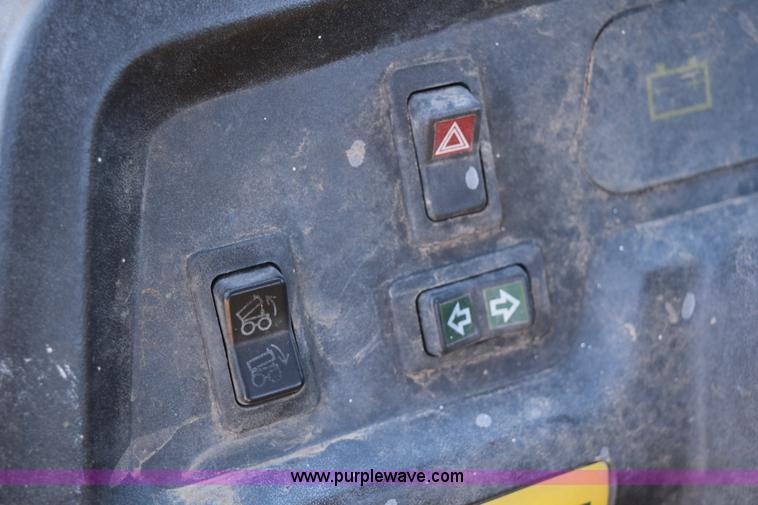 image for item AY9111 1997 John Deere Gator utility vehicle