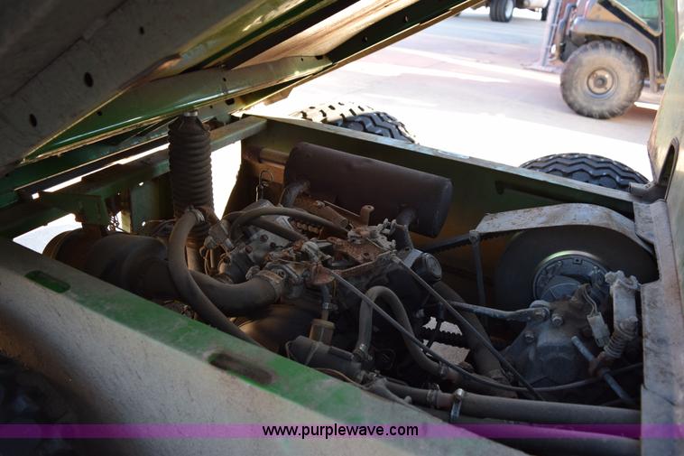 image for item AY9111 1997 John Deere Gator utility vehicle