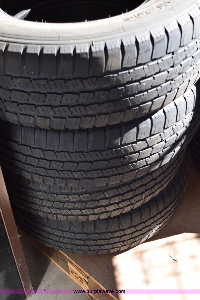 image for item AY9112 (26) assorted tires
